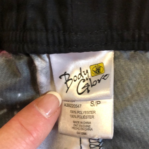 Body Glove shorts - Picture 4 of 4